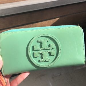 Tory Burch wallet